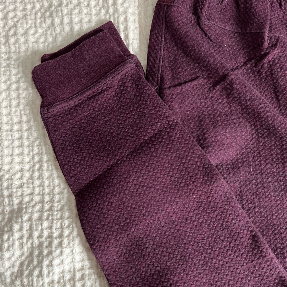Lululemon Athletica Men’s Joggers - Picture 2 of 4
